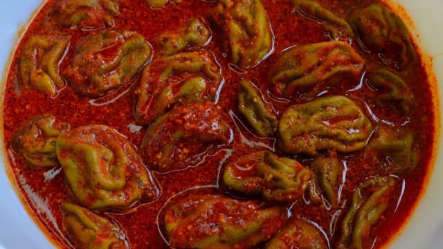 Shreshtam Tasty & Homemade Kadumanga (കടുമാങ്ങ അച്ചാർ) / Tender Mango Pickle - 500 g | Mango Pickle | Nadan Achar