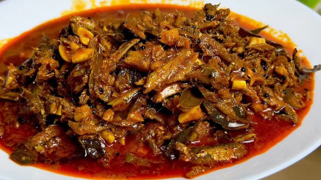 Lolu's Homemade Tasty & Spicy Kerala Style Fish Pickle (മത്തി  അച്ചാർ) - 250 g | Nadan Fish Achar | Tasty Fish Pickle | Chala Achar
