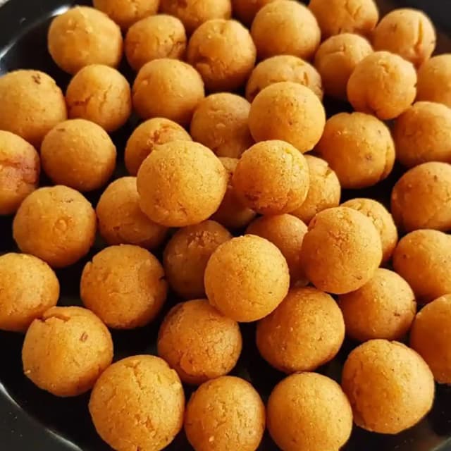 Lolu's Homemade Fresh & Tasty Kaliyadakka (കളിയടക്ക) - 250g | Kerala Snacks | Cheeda | Uppu Seedai | Savoury Fried Rice Balls