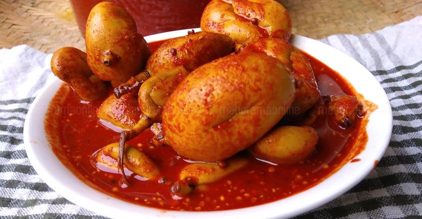 Lolu's Homemade Tasty & Spicy Kerala Style Tender Mango Pickle (കണ്ണിമാങ്ങ  അച്ചാർ) - 1 Kg | Nadan Kannimanga Achar