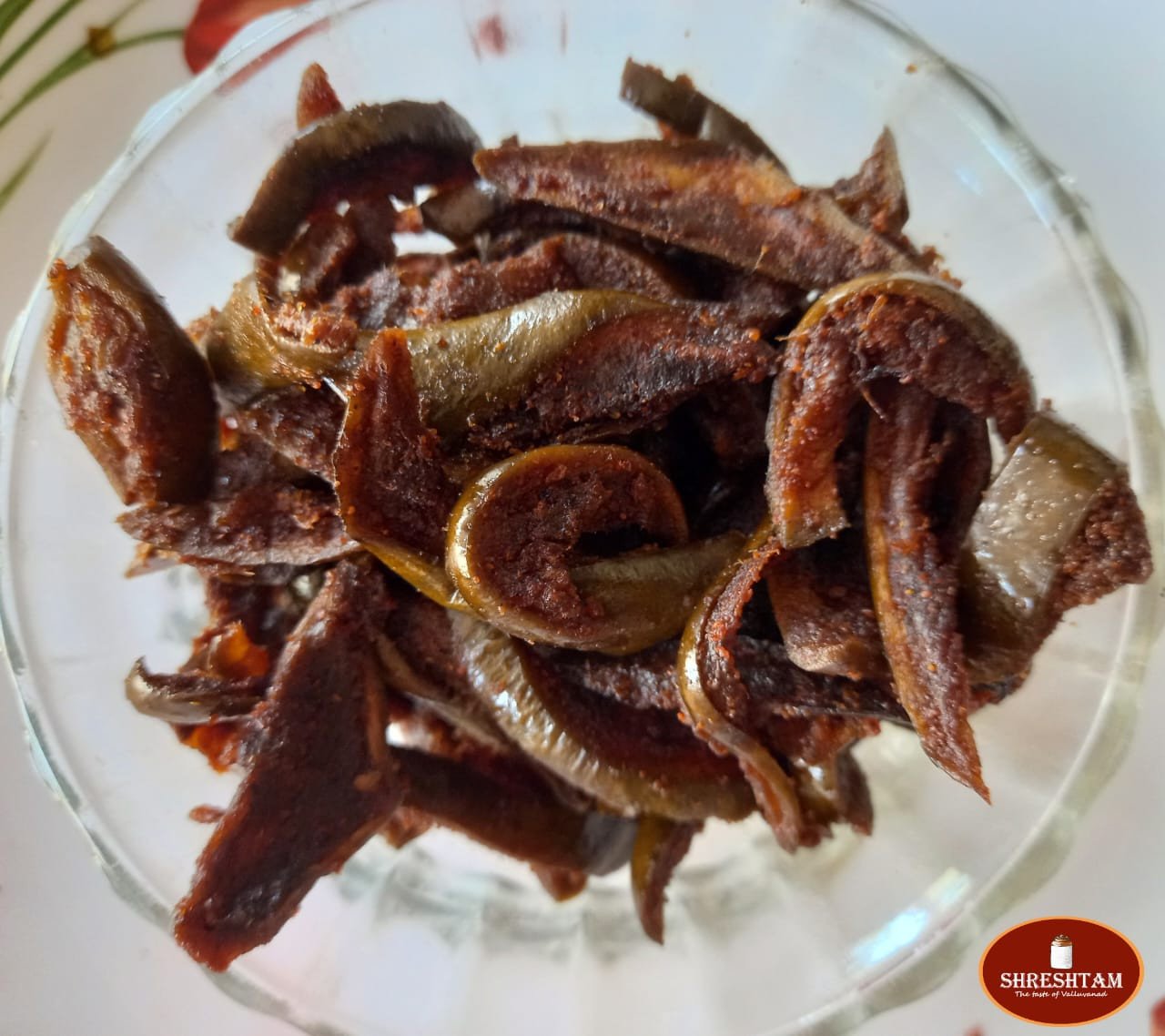 Shreshtam Kerala Style Homemade Tasty Fried mango Pickle ( വറുത്ത മാങ്ങ അച്ചാർ) - 250 g | Kerala Mango Pickle | Manga Achar