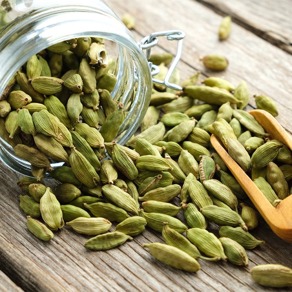 Milsol Organic 100% Natural Small Cardamom (ELAICHI) Green Whole - 200g, Grade - Big Size, Sabut Choti Elaichi.