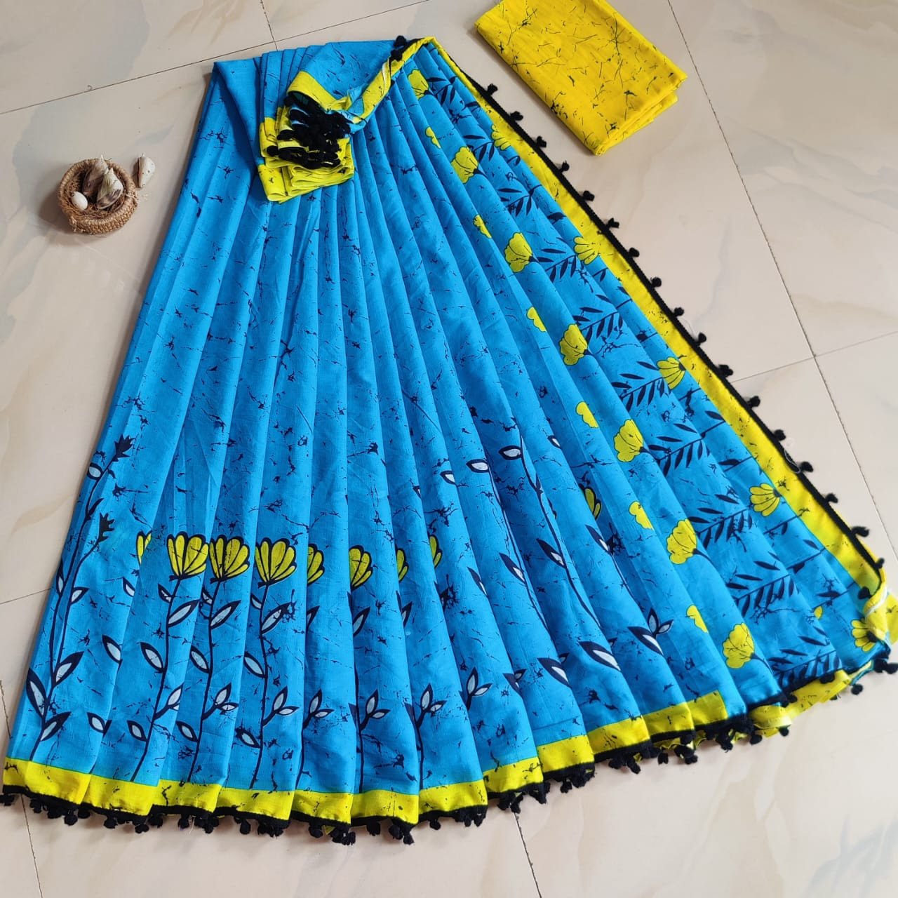Beautiful & Attractive Pure Soft Cotton Mul Mul Bagru Hand Block Printed Saree With Mulmul Cotton Blouse - Multicolour | Cotton Saree With Blouse