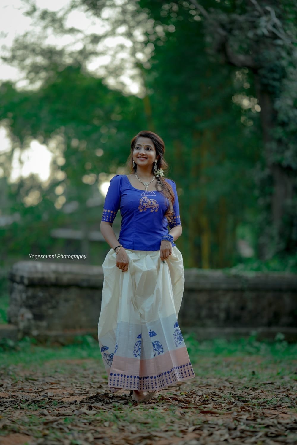 Sai Ram Textiles Kerala Kuthampully Rose Silver Elephant Pattupavada Material - multicolour | Kerala Traditional Pattupavada Material