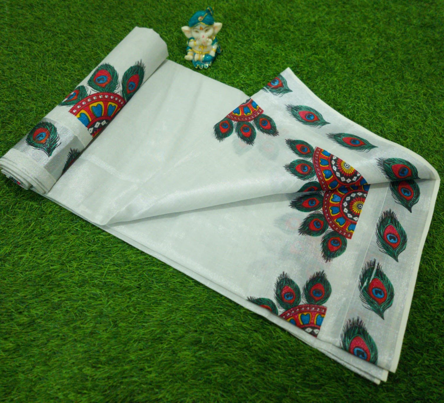 Edathal Star Collection's Kerala Special Silver & Gold Tissue Mural Hand Painted  Saree | Kerala Traditional Kasavu Mural Saree