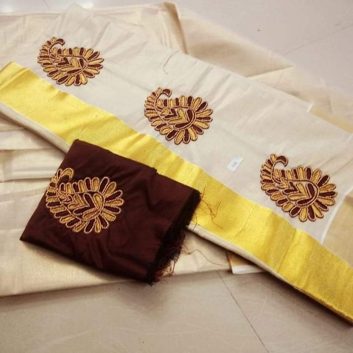 Ladies fashion Set mundu