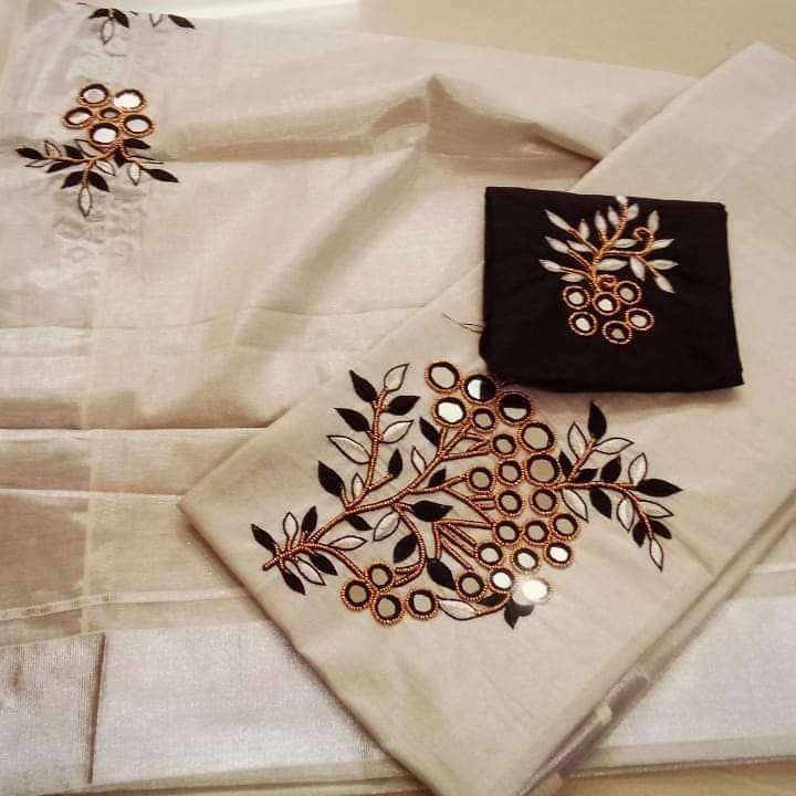 Ladies fashion Set mundu
