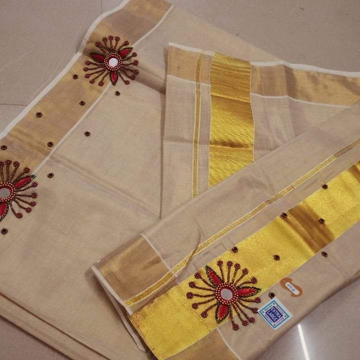 Ladies fashion Set mundu